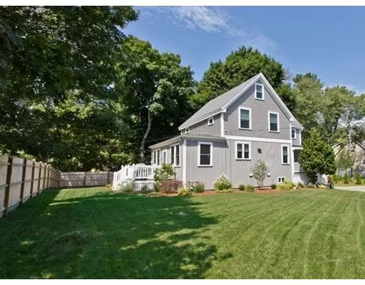 468 Summer St, Lynnfield, MA 01940