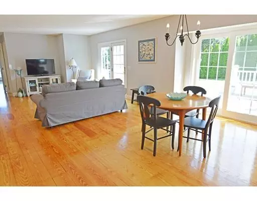 East Longmeadow, MA 01028,117 South Brook Road