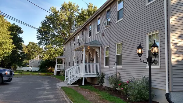 Palmer, MA 01069,32-36 Fox St