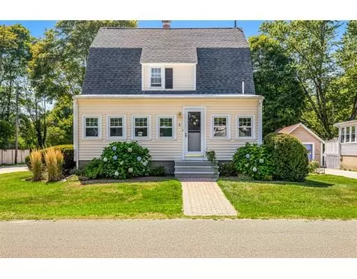 4 East St, Abington, MA 02351