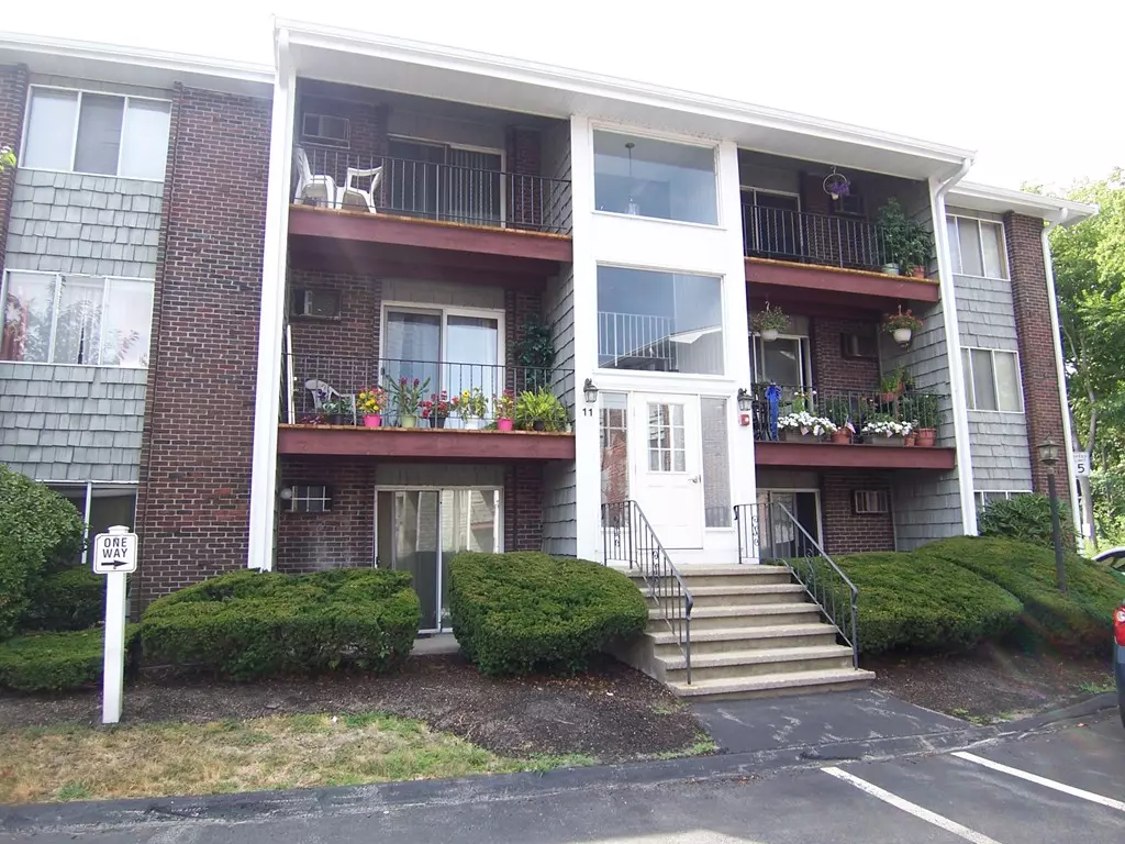 Weymouth, MA 02190,11 Woodcrest Court #unit1