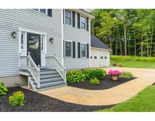 Westminster, MA 01473,23 Overlook Rd