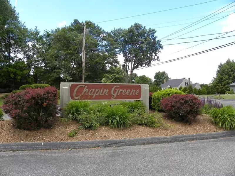 93 Chapin Greene Dr #93, Ludlow, MA 01056