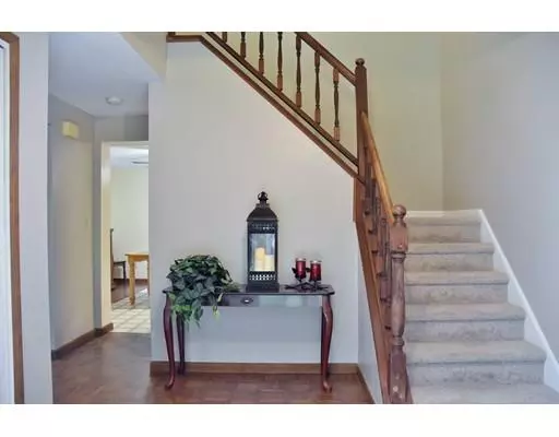 Huntington, MA 01050,5 Park Ridge Dr