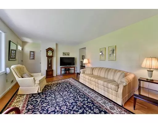 East Longmeadow, MA 01028,57 Hillside Dr