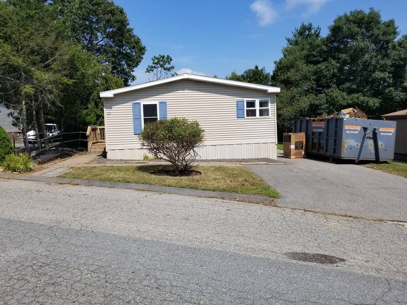 20 William St, Carver, MA 02330