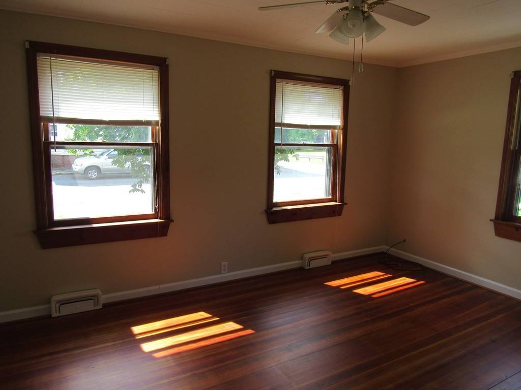 Easthampton, MA 01027,65-67 Ferry Street