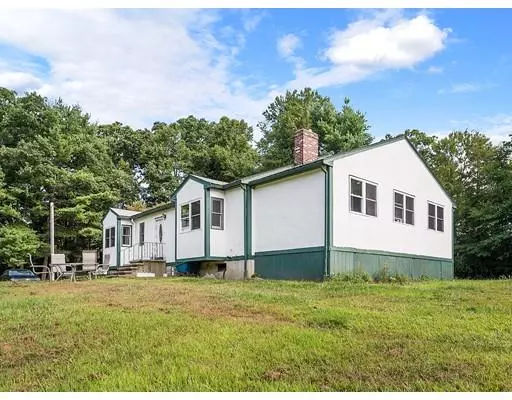 164 Dean St, Norton, MA 02766