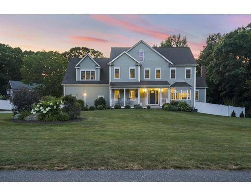 37 Fairway Lane, Medway, MA 02053