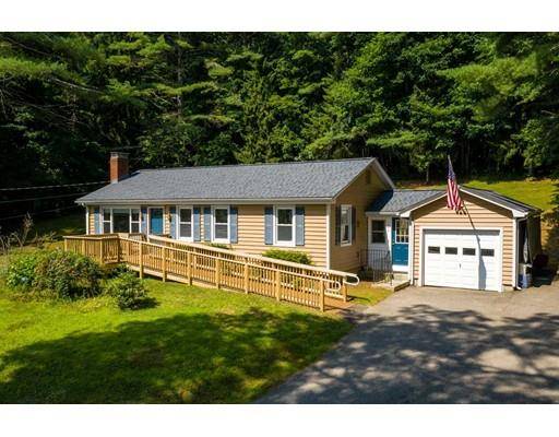 144 Maple St, East Brookfield, MA 01515