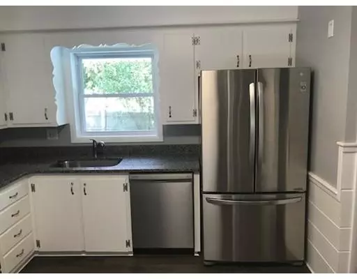 Leicester, MA 01524,9 Warren St