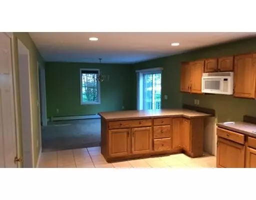 Southbridge, MA 01550,242 N Woodstock Rd