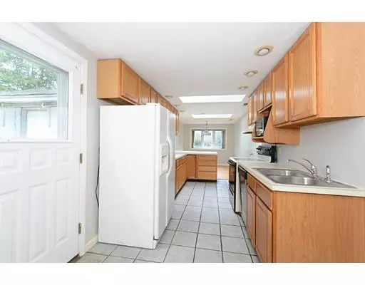 Auburn, MA 01501,1 Warren Rd