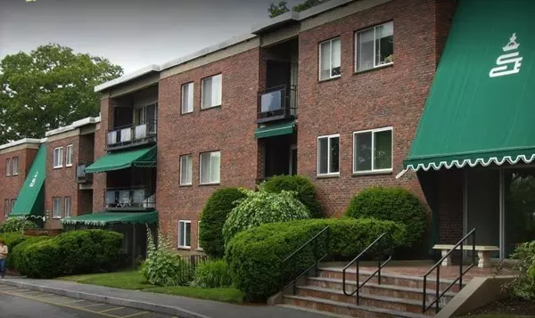 1212 Greendale Ave #301, Needham, MA 02492