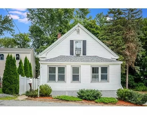 2 Spencer St, Methuen, MA 01844