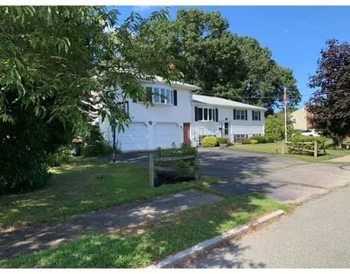 20 Hersey Lane, Abington, MA 02351