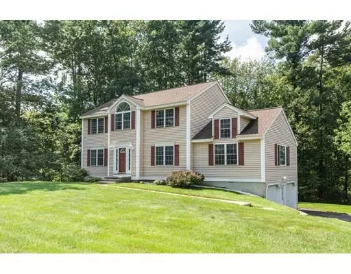 40 Trinity Way, Dracut, MA 01826