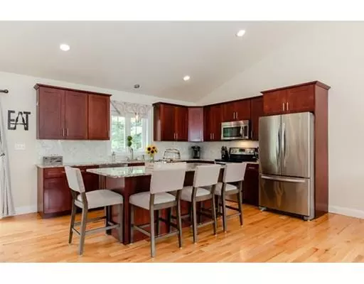 Acushnet, MA 02743,88 Ward St