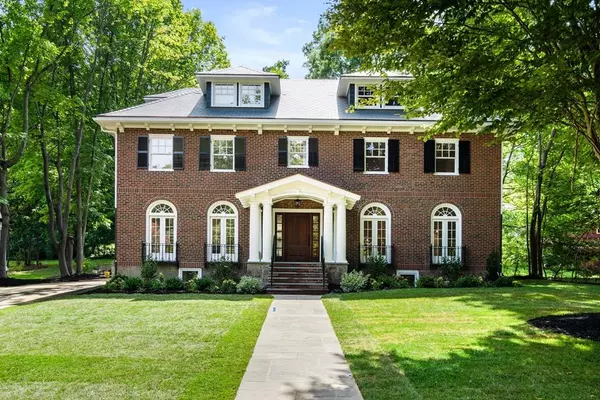 122 Clinton Rd, Brookline, MA 02445