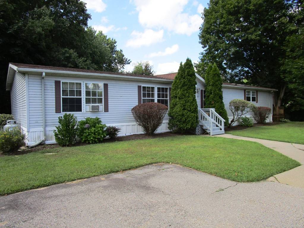 27 Woodward Road #7, Lincoln, RI 02865