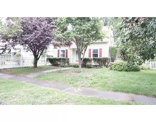 41 Lancaster St, Springfield, MA 01118