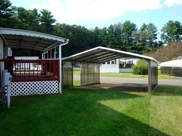 Sturbridge, MA 01566,225 Park Circle