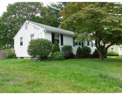 51 Revere St, Holbrook, MA 02343