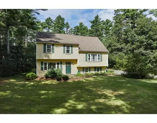 46 Weston St, Carver, MA 02330