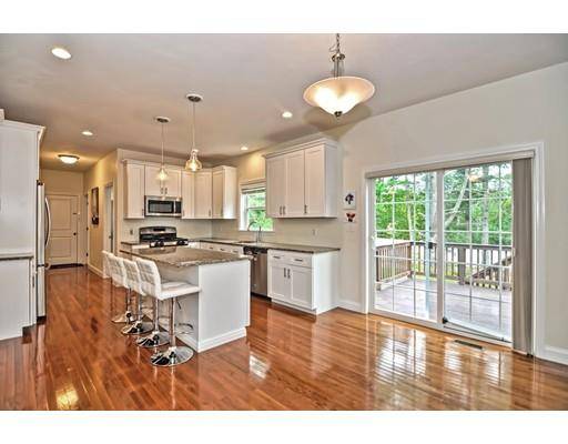 Upton, MA 01568,2 Blueberry Ln