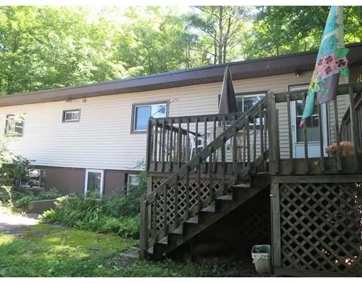 Palmer, MA 01069,1033 School St