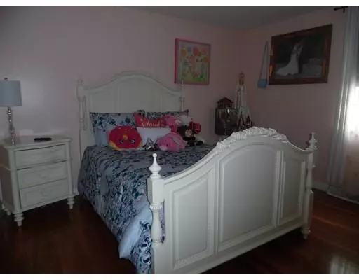 East Providence, RI 02914,125 Hobson Avenue