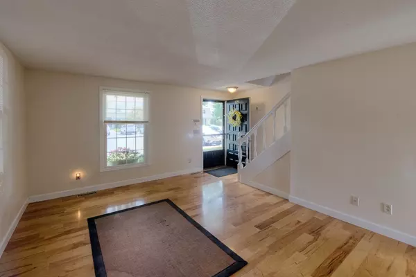 Agawam, MA 01001,121 Corey Colonial #121