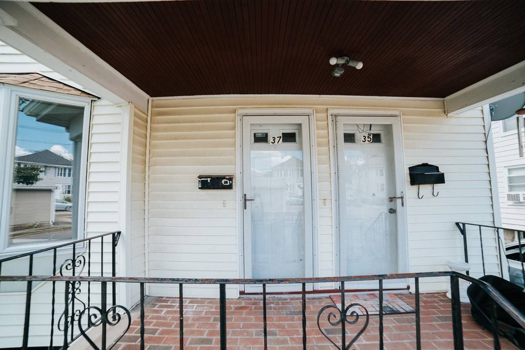 Quincy, MA 02171,35 Sharon Rd
