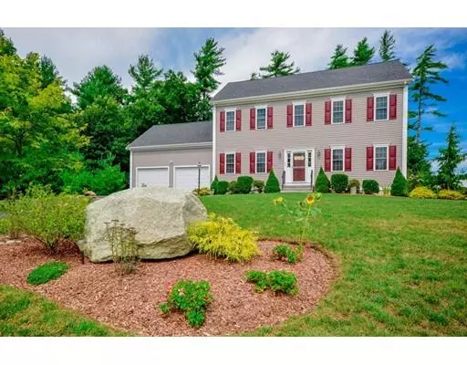 34 Box Turtle Dr, Rochester, MA 02770