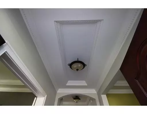 Saugus, MA 01906,5 Iron Works Way