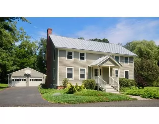 6 Maple St, Williamsburg, MA 01039