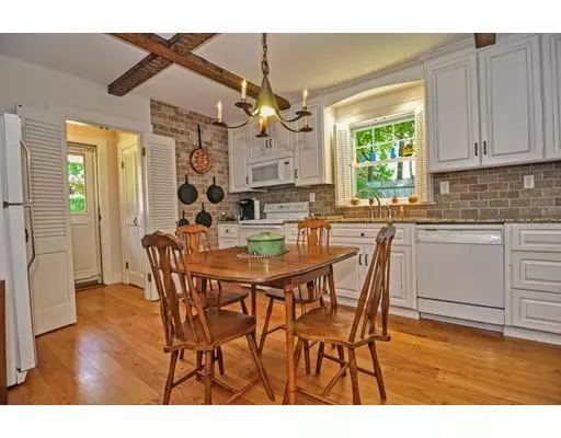 Hopedale, MA 01747,221 Hopedale St