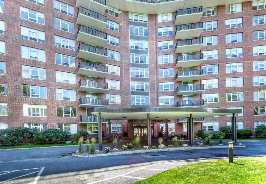 280 Boylston St #802, Newton, MA 02467