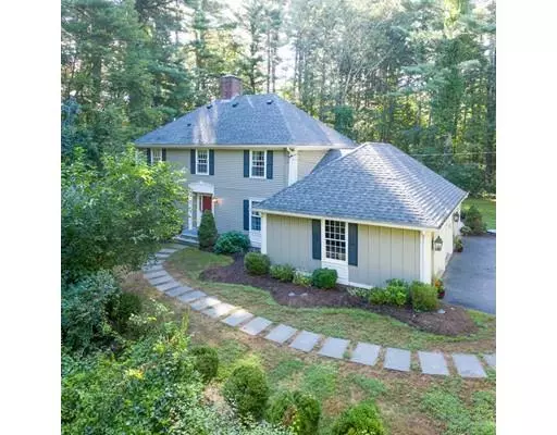 36 Thunder Rd, Sudbury, MA 01776