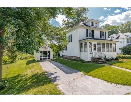 34 Graves St, Deerfield, MA 01373