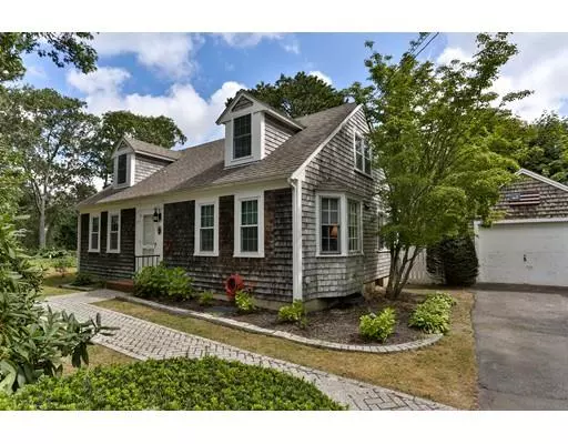 93 Brooks Rd, Harwich, MA 02646