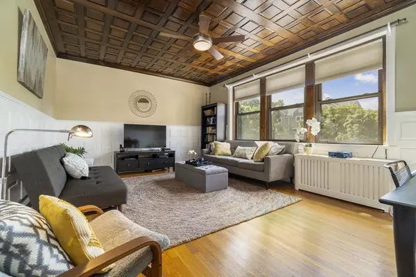 Brookline, MA 02446,17 Stearns Road #7