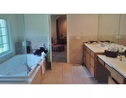 Agawam, MA 01001,700 Cooper St