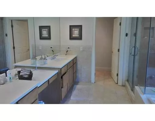 Agawam, MA 01001,700 Cooper St