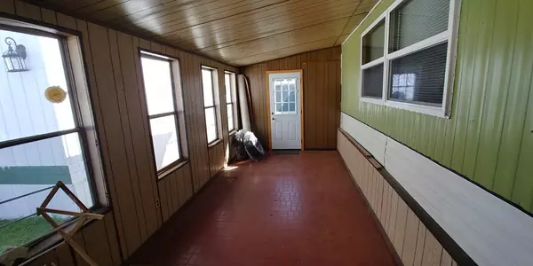 Auburn, MA 01501,557 Southwest Cutoff #36