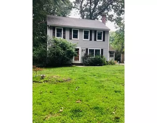 55 Middle Rd, Amesbury, MA 01913