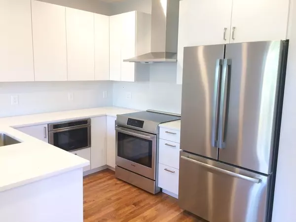 Brookline, MA 02446,29 Green St #2
