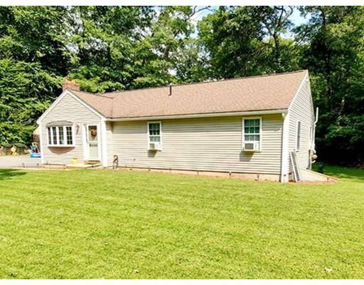 61 New Boston Rd, Dudley, MA 01571