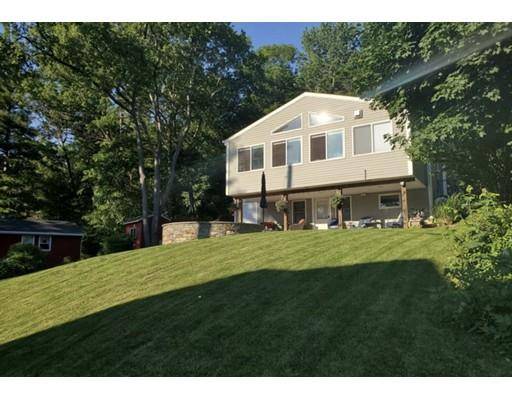 286 Mashapaug Road, Holland, MA 01521