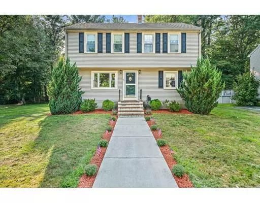 40 Harriss Ct, Abington, MA 02351